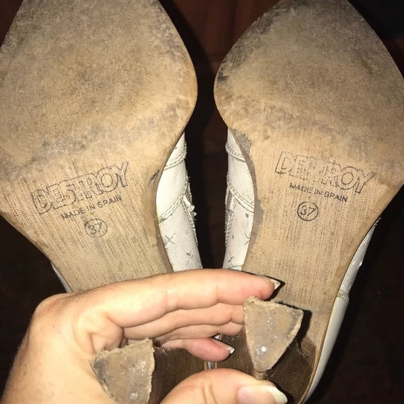 Destroy White Leather Cowboy Boots - Picture 7 of 8